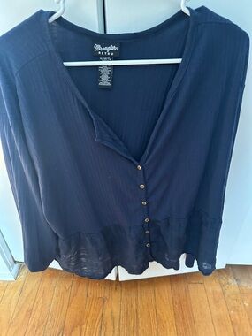 Wrangler Retro Navy Button-Front Peplum Blouse